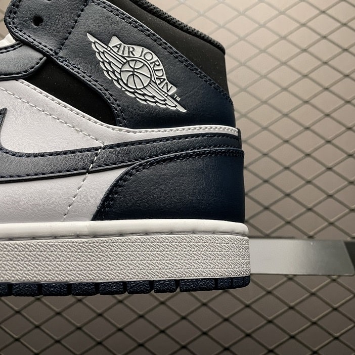 Air Jordan 1 Mid Armory Navy