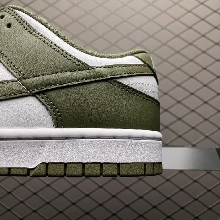 Dunk Low Medium Olive