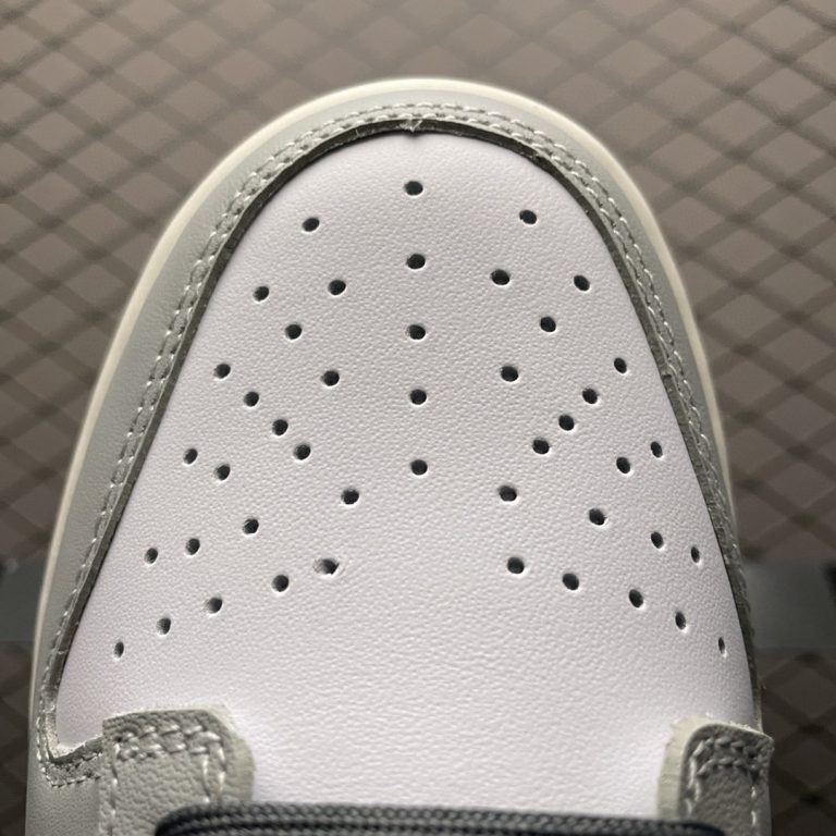 Dunk Low Light Smoke Grey (Women’s)