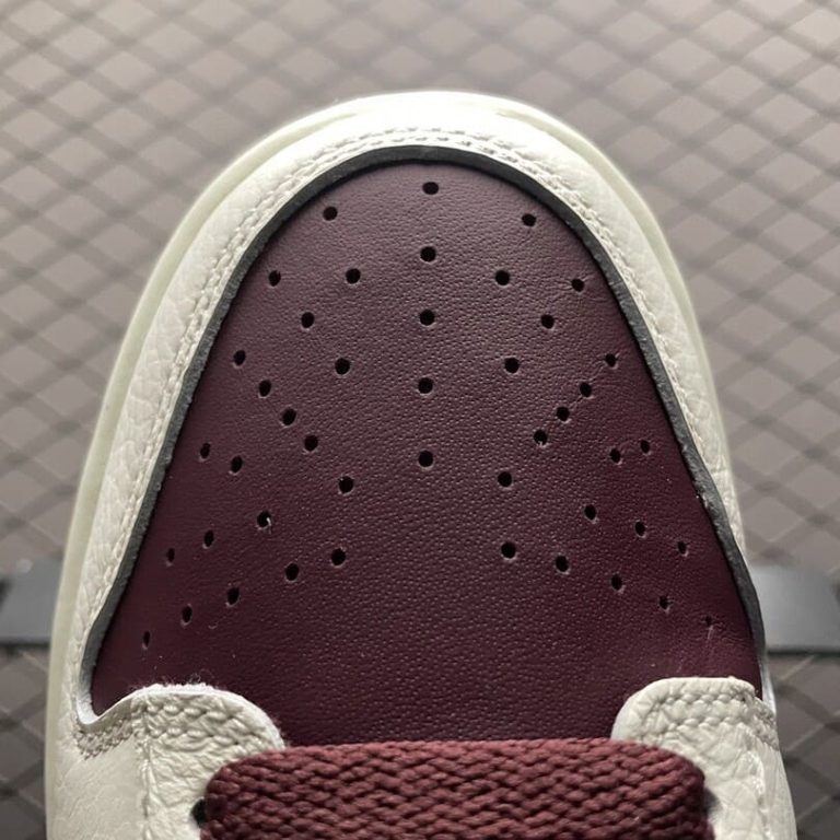 Dunk Low Retro PRM Valentine’s Day (2023)