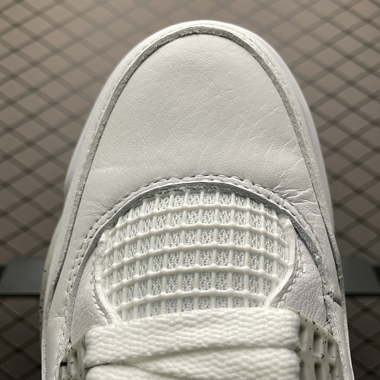 Air Jordan 4 Retro White Oreo