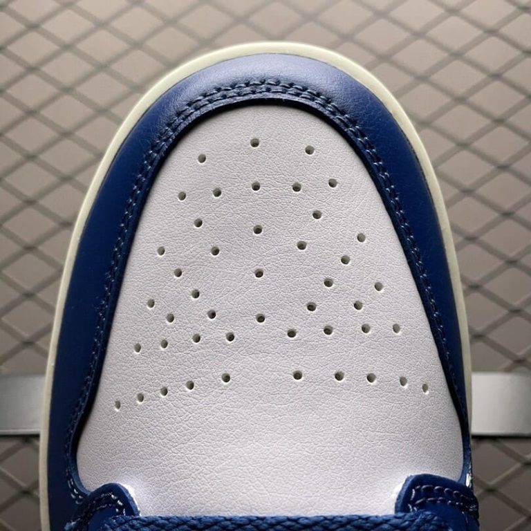 Air Jordan 1 Mid French Blue Gym Red