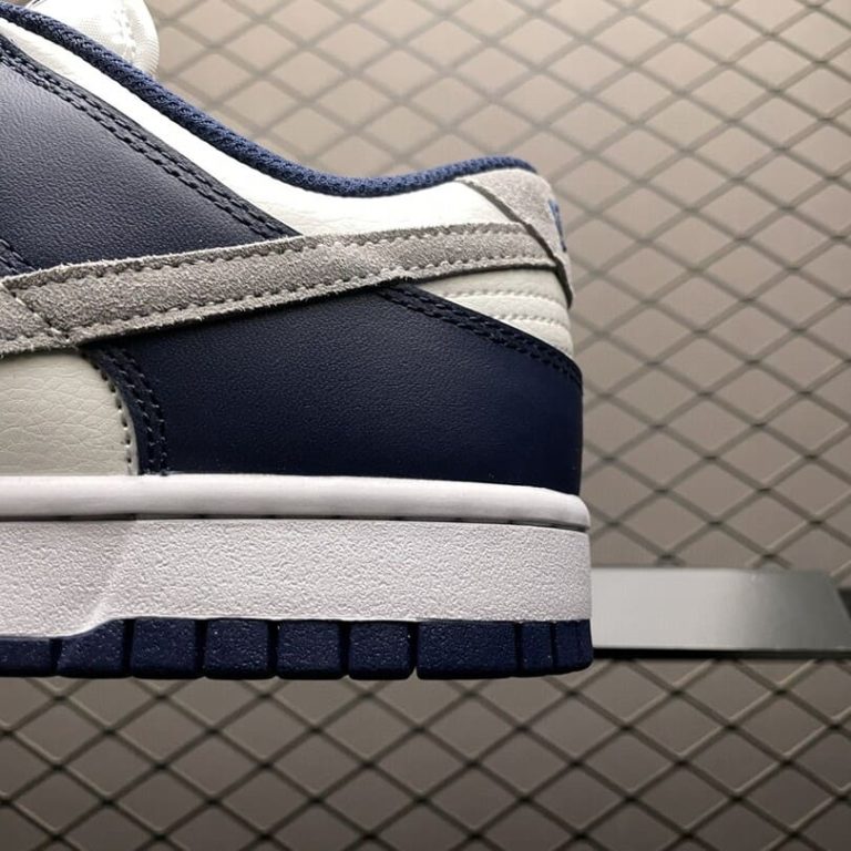 Dunk Low Summit White Midnight Navy