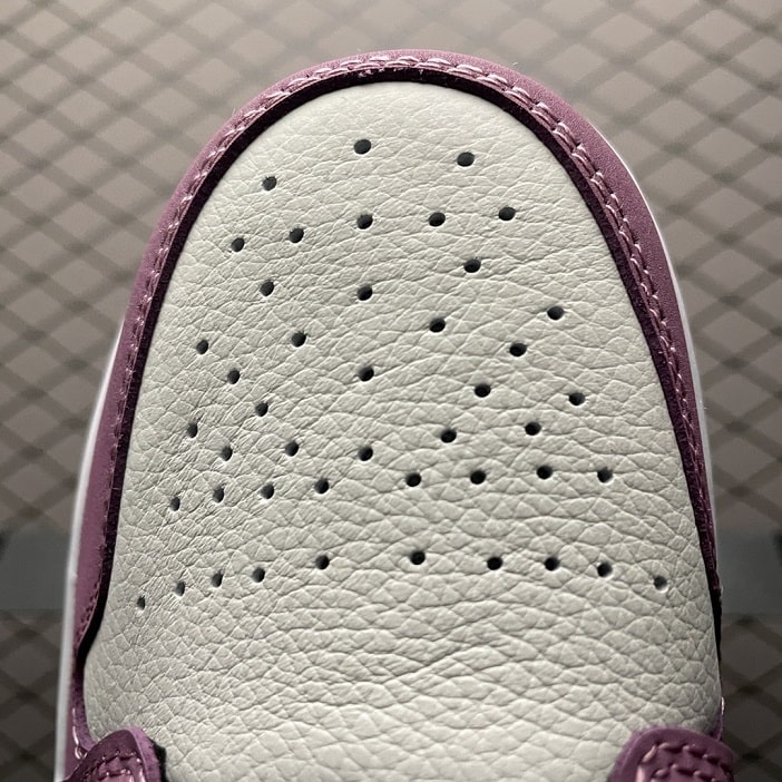 Air Jordan 1 Mid SE Light Mulberry (W)