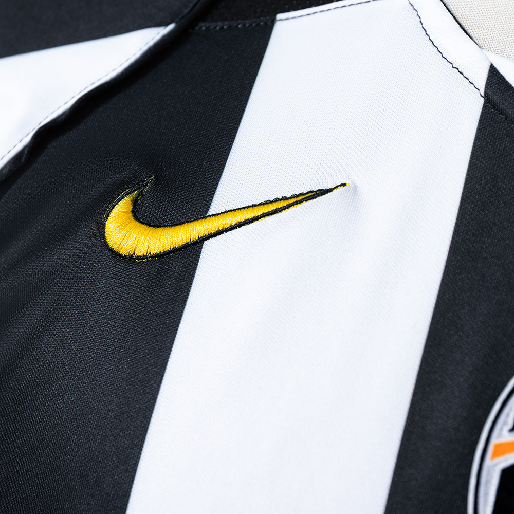 Juventus 2004/05 Home Retro Jersey – Vintage Replica Football Soccer Shirt – S–XXL