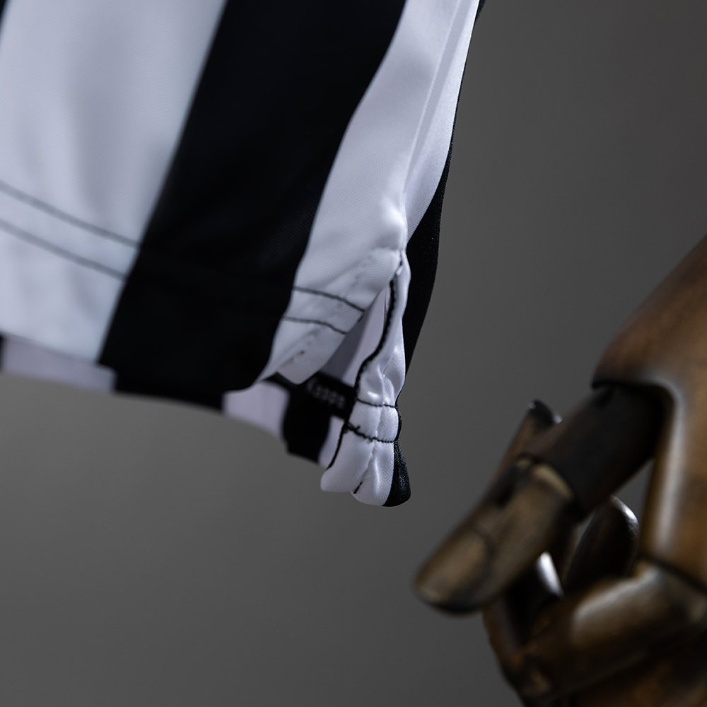 Juventus 1999/00 Home Retro Jersey – Vintage Replica Football Soccer Shirt – S–XXL