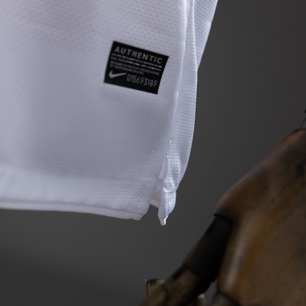 Juventus 2010/11 Away Retro Jersey – Vintage Replica Football Soccer Shirt – S–XXL