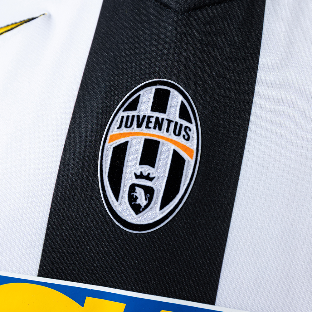 Juventus 2004/05 Home Retro Jersey – Vintage Replica Football Soccer Shirt – S–XXL