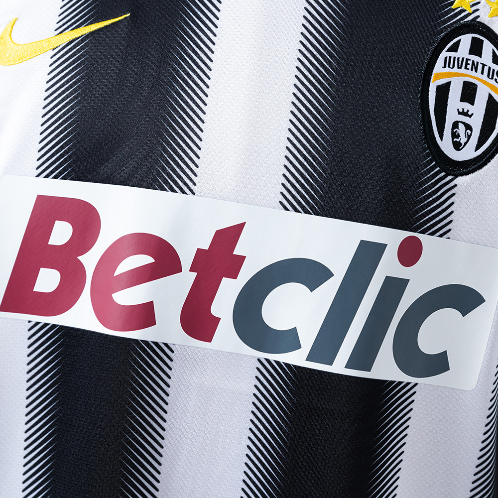 Juventus 2011/12 Home Retro Jersey – Vintage Replica Football Soccer Shirt – S–XXL