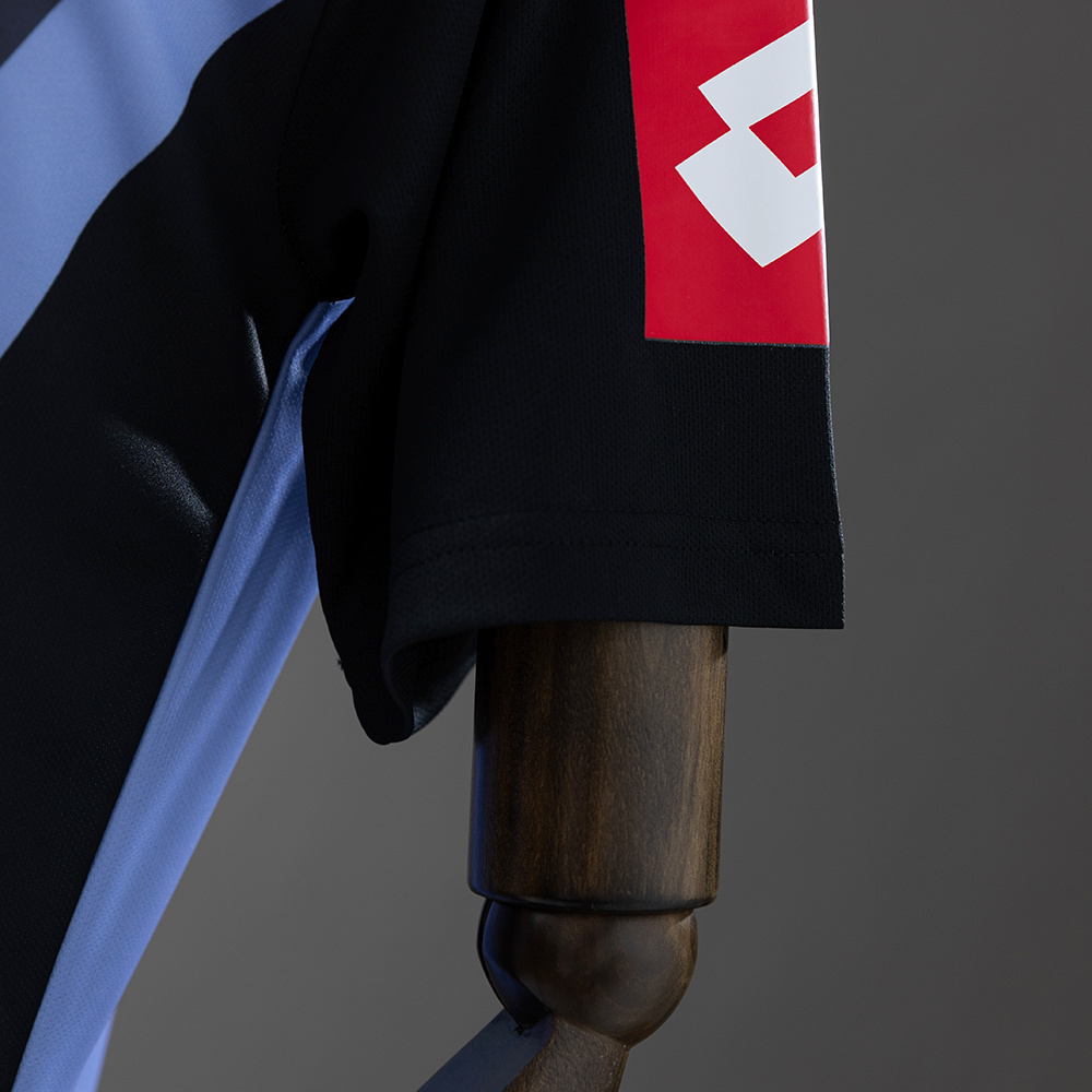 Juventus 2002/03 Goalkeeper Retro Jersey – Vintage Replica Football Soccer Shirt – S–XXL