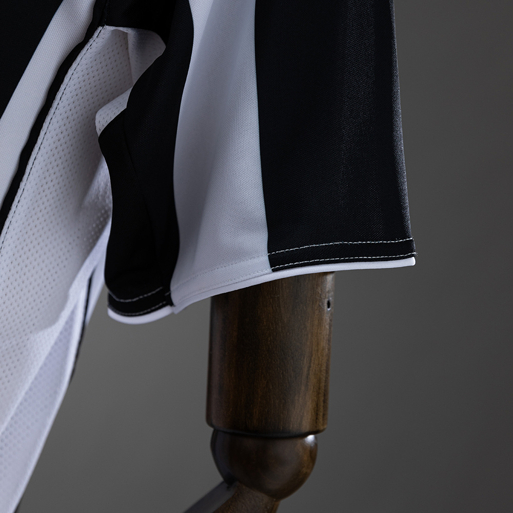 Juventus 2004/05 Home Retro Jersey – Vintage Replica Football Soccer Shirt – S–XXL