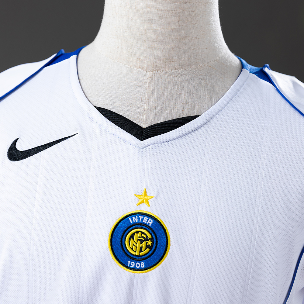 Inter Milan 2004/05 Away Retro Jersey – Vintage Replica Football Soccer Shirt – S–XXL