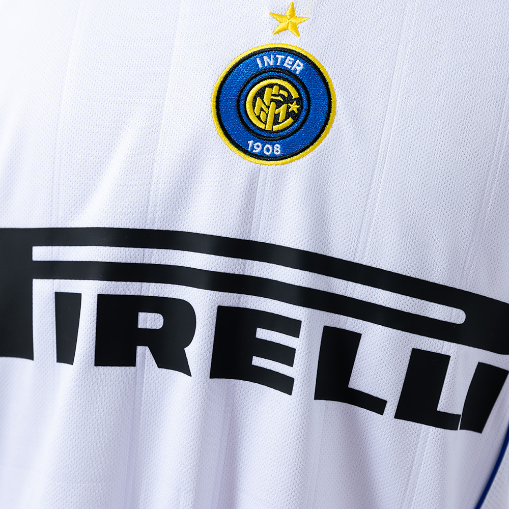 Inter Milan 2004/05 Away Retro Jersey – Vintage Replica Football Soccer Shirt – S–XXL