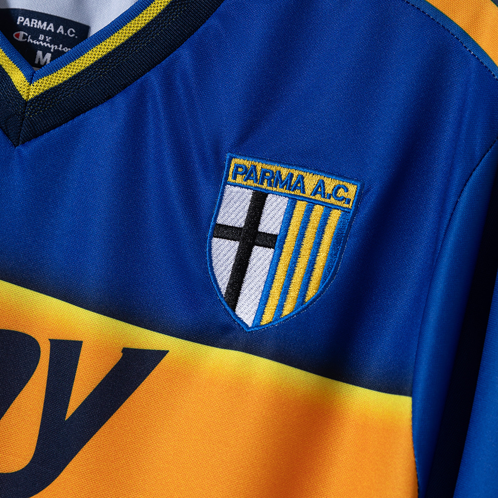 Parma Calcio 2001/02 Home Retro Jersey – Vintage Replica Football Soccer Shirt – S–2XL