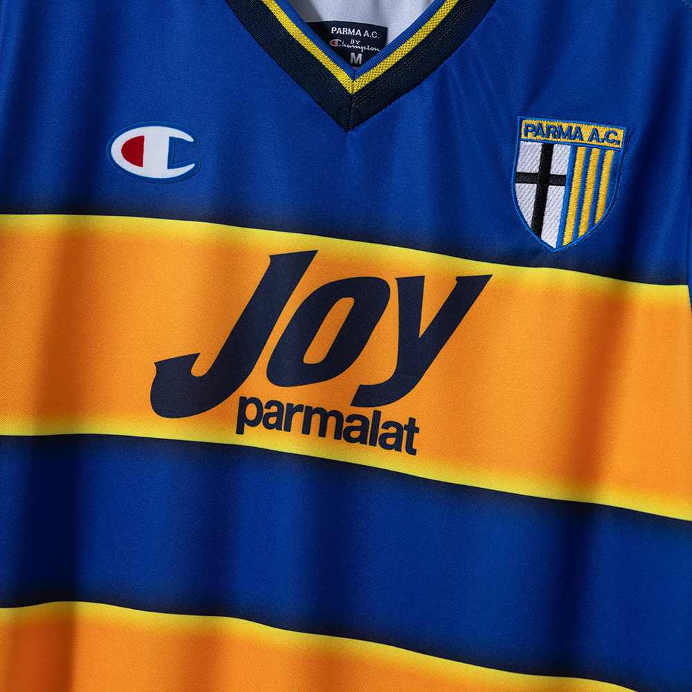 Parma Calcio 2001/02 Home Retro Jersey – Vintage Replica Football Soccer Shirt – S–2XL