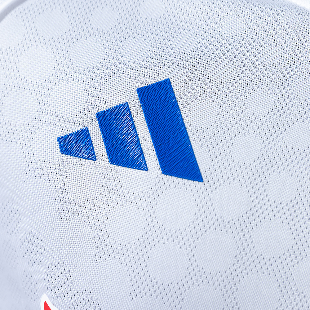 Leeds United 25/26 Player Version Home Jersey – Replica Football Soccer Shirt – S–XXL