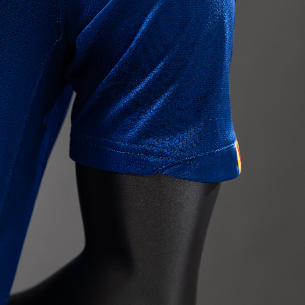 Barcelona 2006/07 Player Version Retro Home Jersey – Vintage Replica Football Soccer Shirt – S–3XL