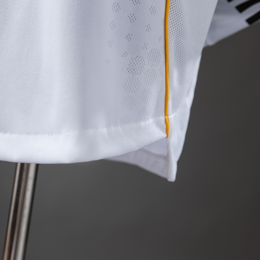 Real Madrid 25/26 Home Long Sleeve Player Version Jersey – Replica Football Soccer Shirt – Size S–3XL