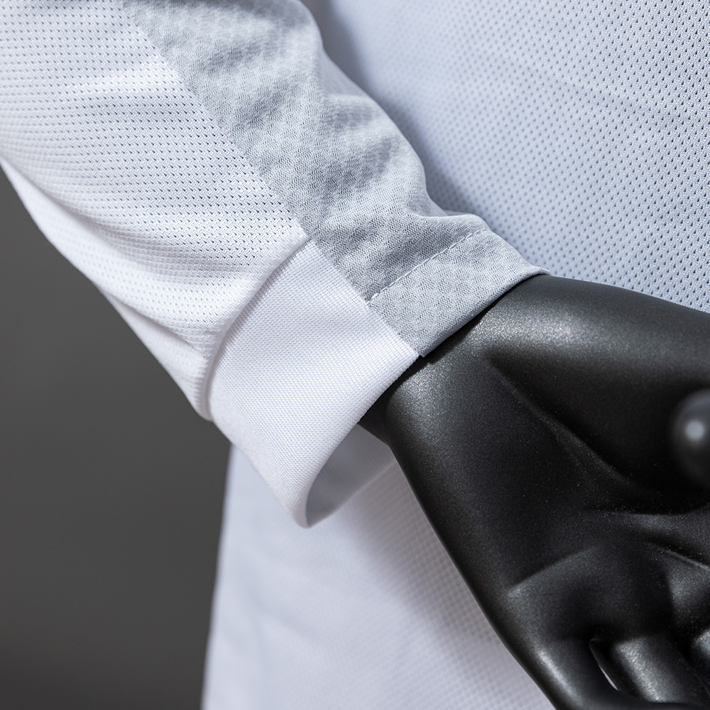 Real Madrid 25/26 Home Long Sleeve Player Version Jersey – Replica Football Soccer Shirt – Size S–3XL