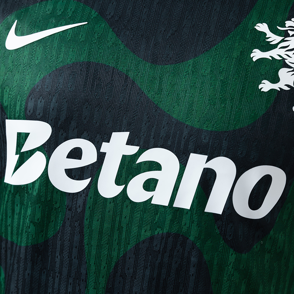 Sporting CP 25/26 Player Version Alternative Jersey – Replica Football Soccer Shirt – S–3XL