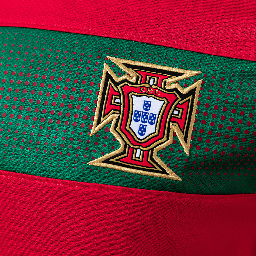Portugal 2010 Player Version Retro Home Jersey – Vintage Replica Football Soccer Shirt – S–3XL