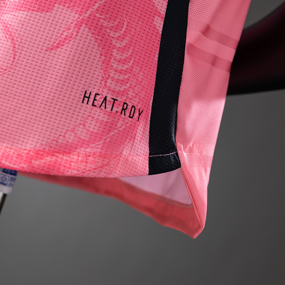 Real Madrid 25/26 Pink Dragon Horse Player Version Jersey – Replica Football Soccer Shirt – S–3XL