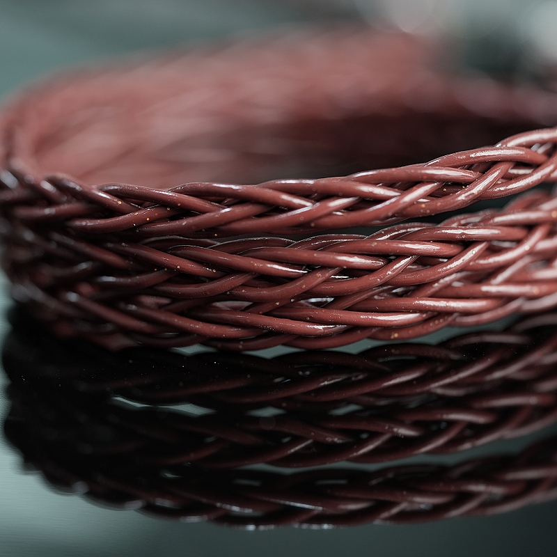 Headphones and headphone cables