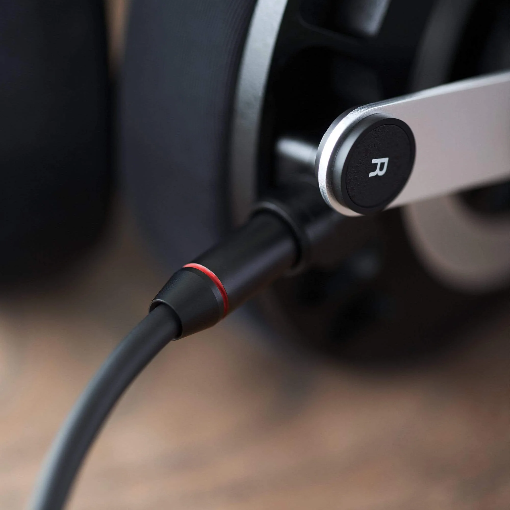 Final Audio D8000 AFDS Open Planar Magnetic Headphones - GreshamTech