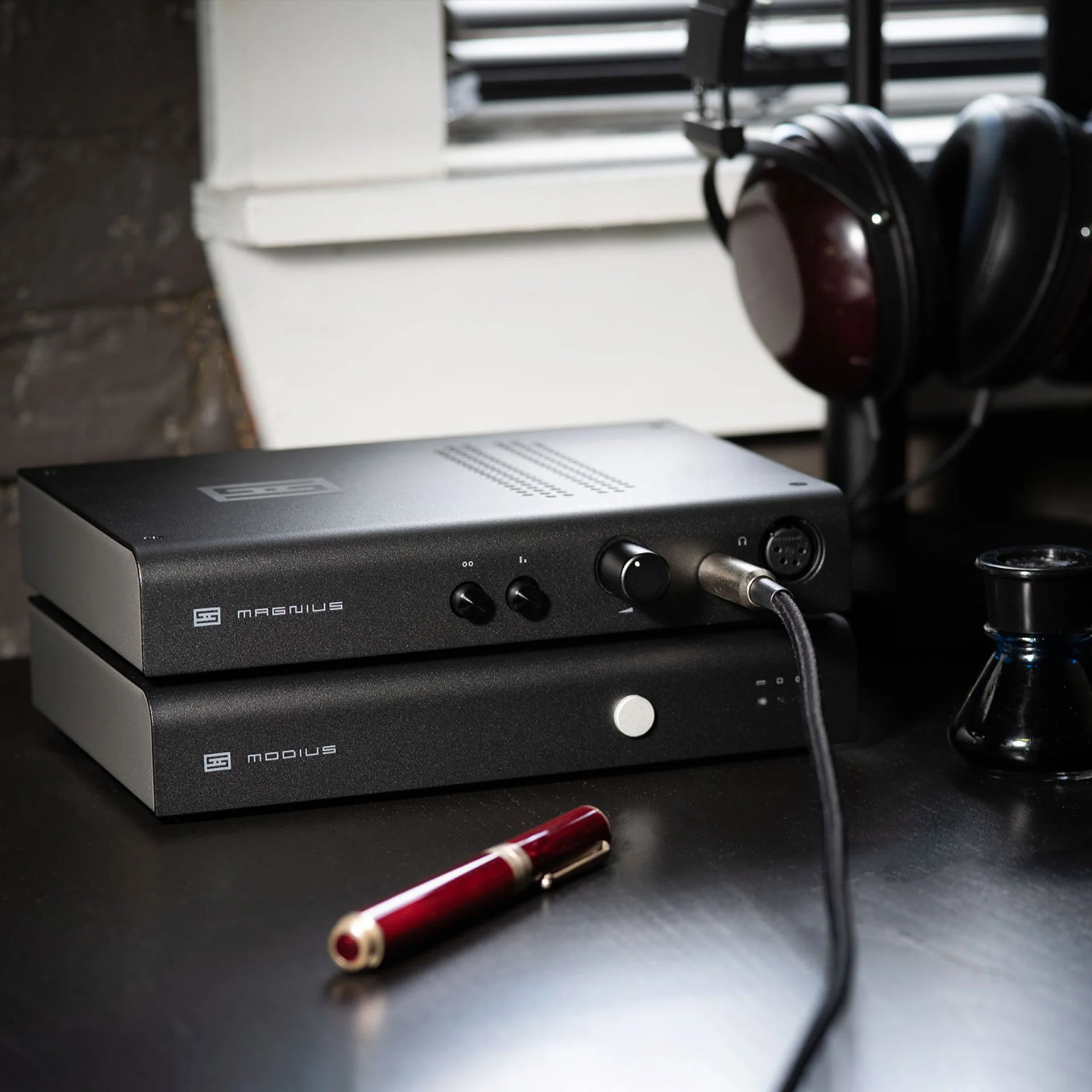Schiit Audio Magnius Balanced Headphone Amplifier - GreshamTech
