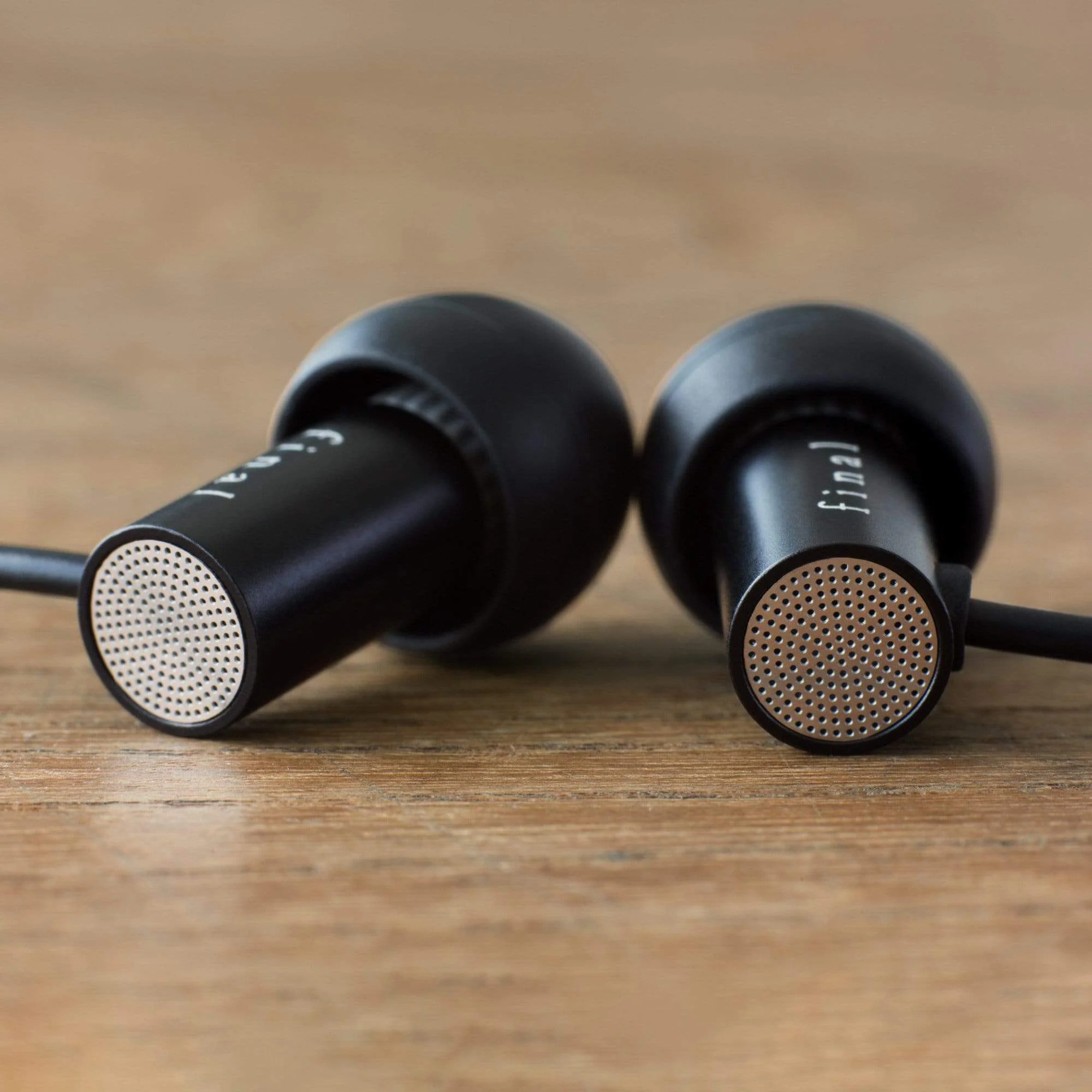 Final Audio E2000 In Ear Headphone - GreshamTech