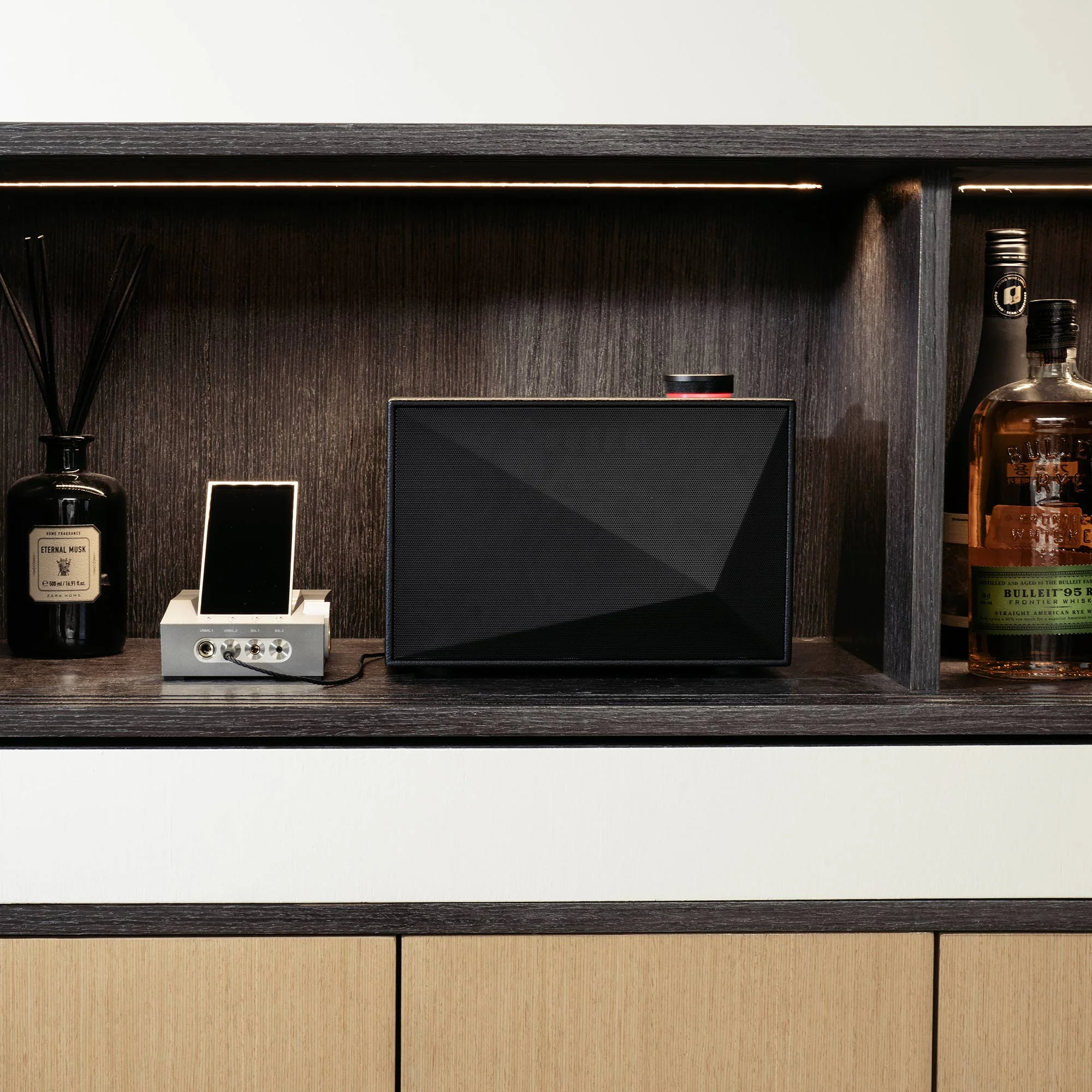 Astell&Kern ACRO CA1000 Desktop Amplifier & DAC - GreshamTech