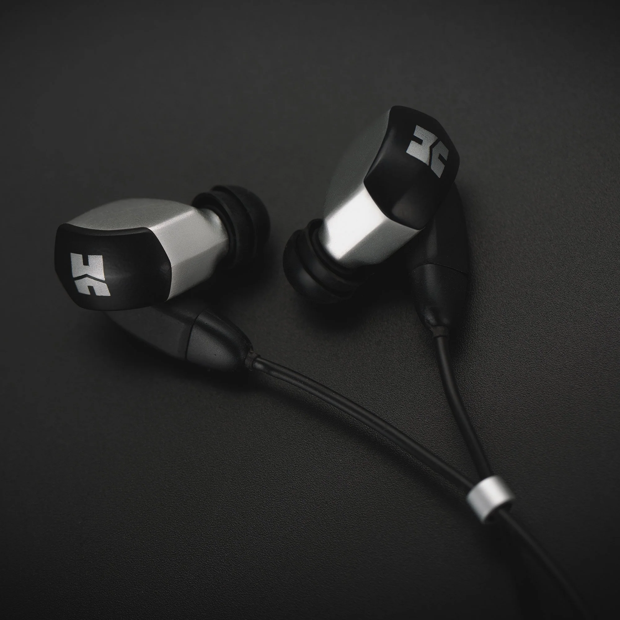 HIFIMAN RE-2000 In-Ear Headphones - GreshamTech