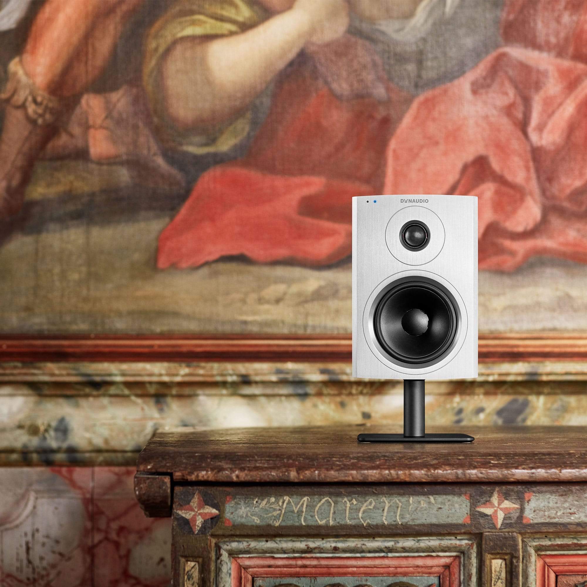 Dynaudio Xeo 10 Wireless Bookshelf Speakers - GreshamTech