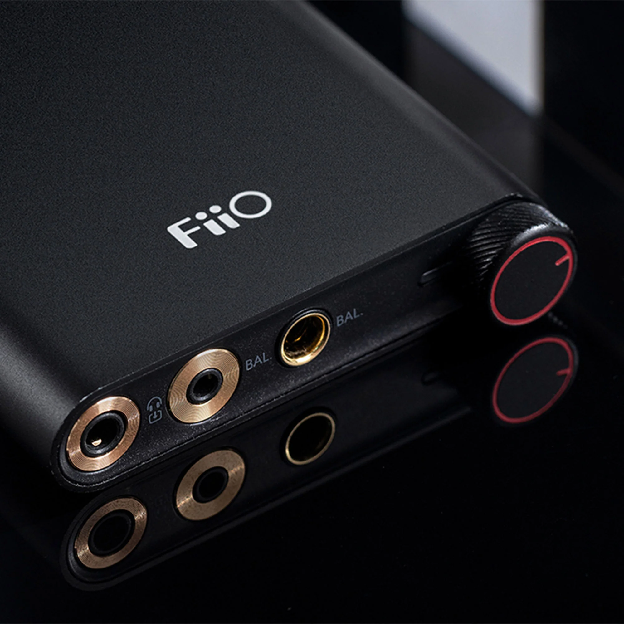 FiiO Q3 MQA DAC & Headphone Amplifier - GreshamTech