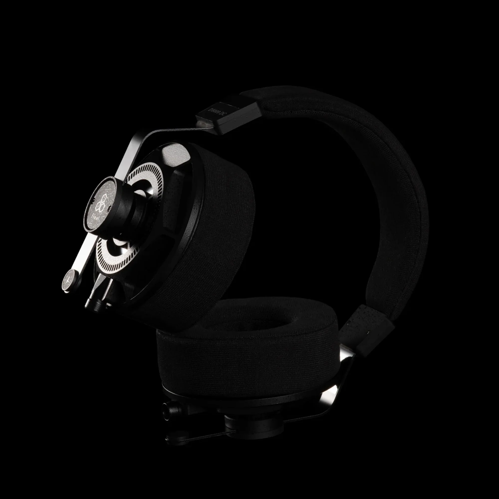 Final D8000 DC Edition Open Planar Magnetic Headphones - GreshamTech