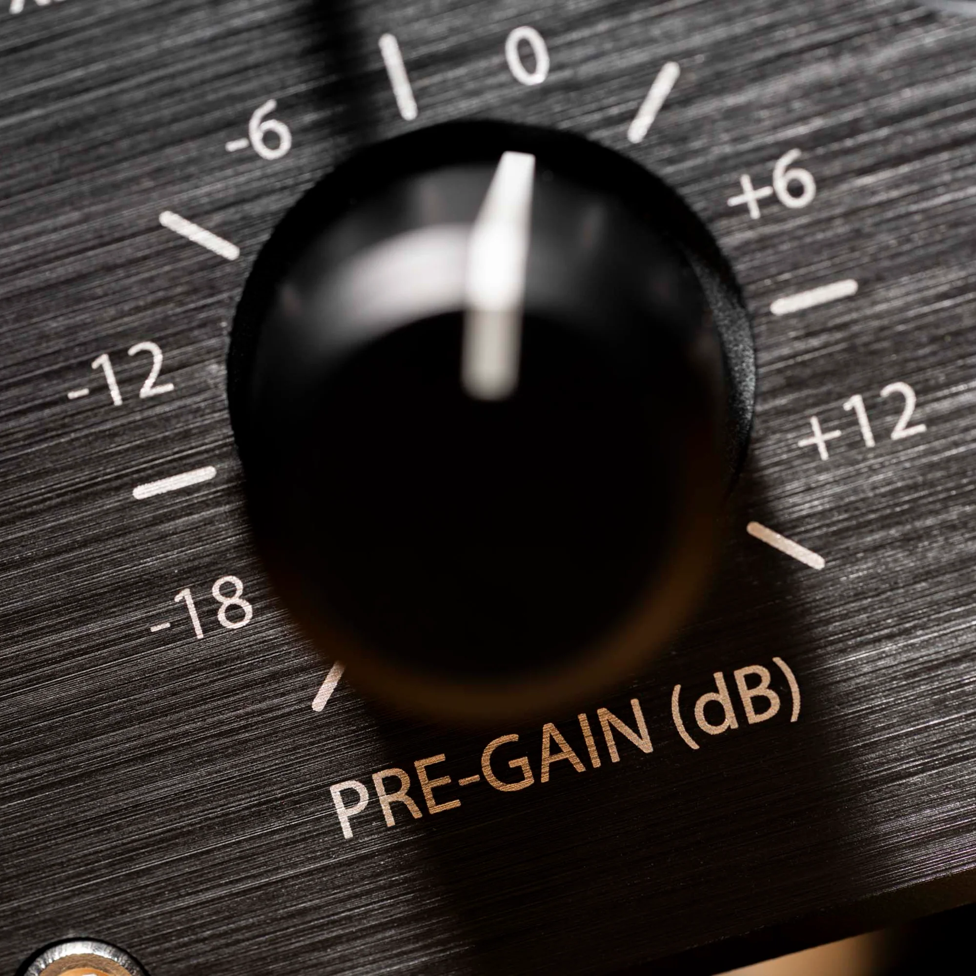 Violectric HPA V324 Desktop Headphone Amplifier - GreshamTech