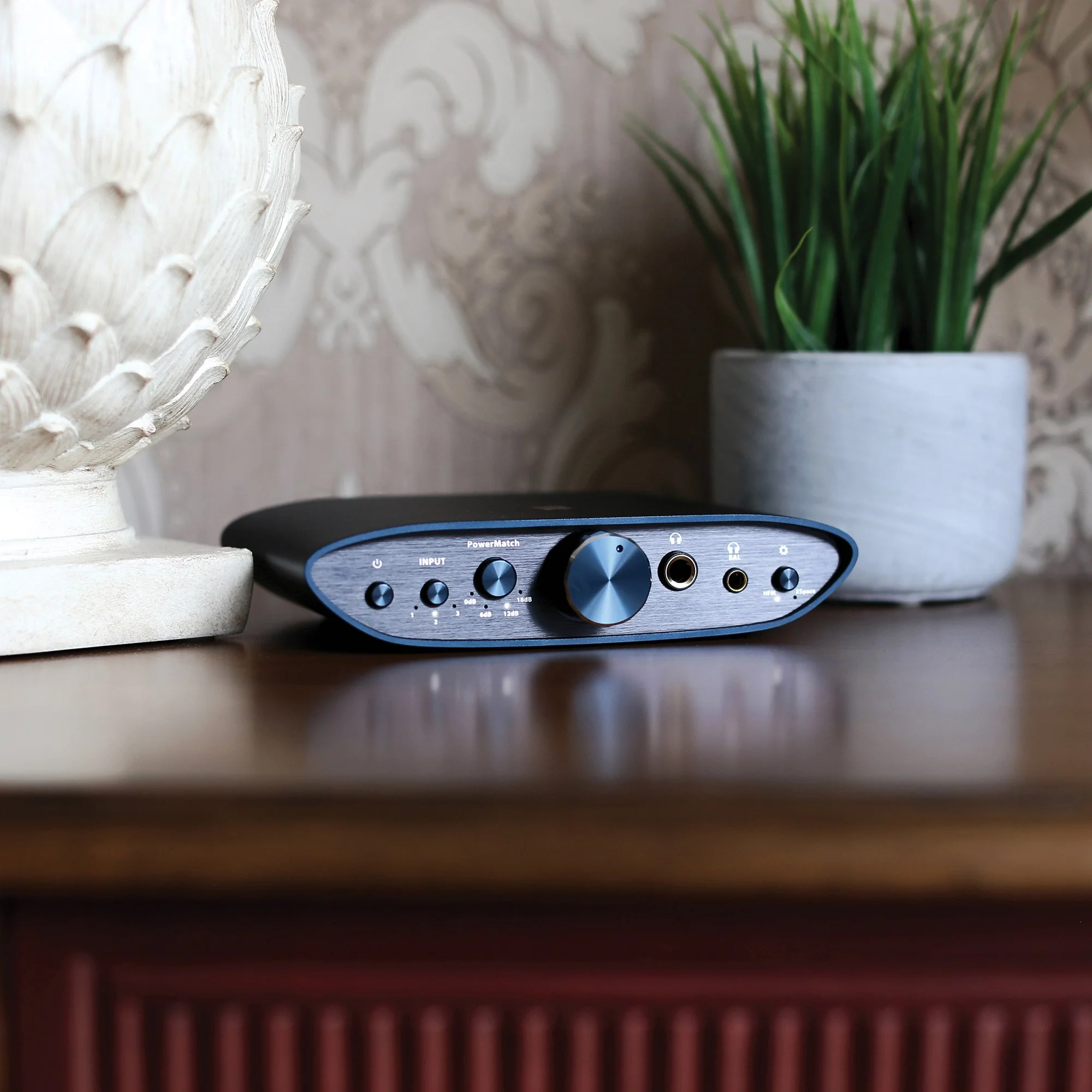 iFi Audio ZEN CAN Signature HFM Headphone Amplifier - GreshamTech