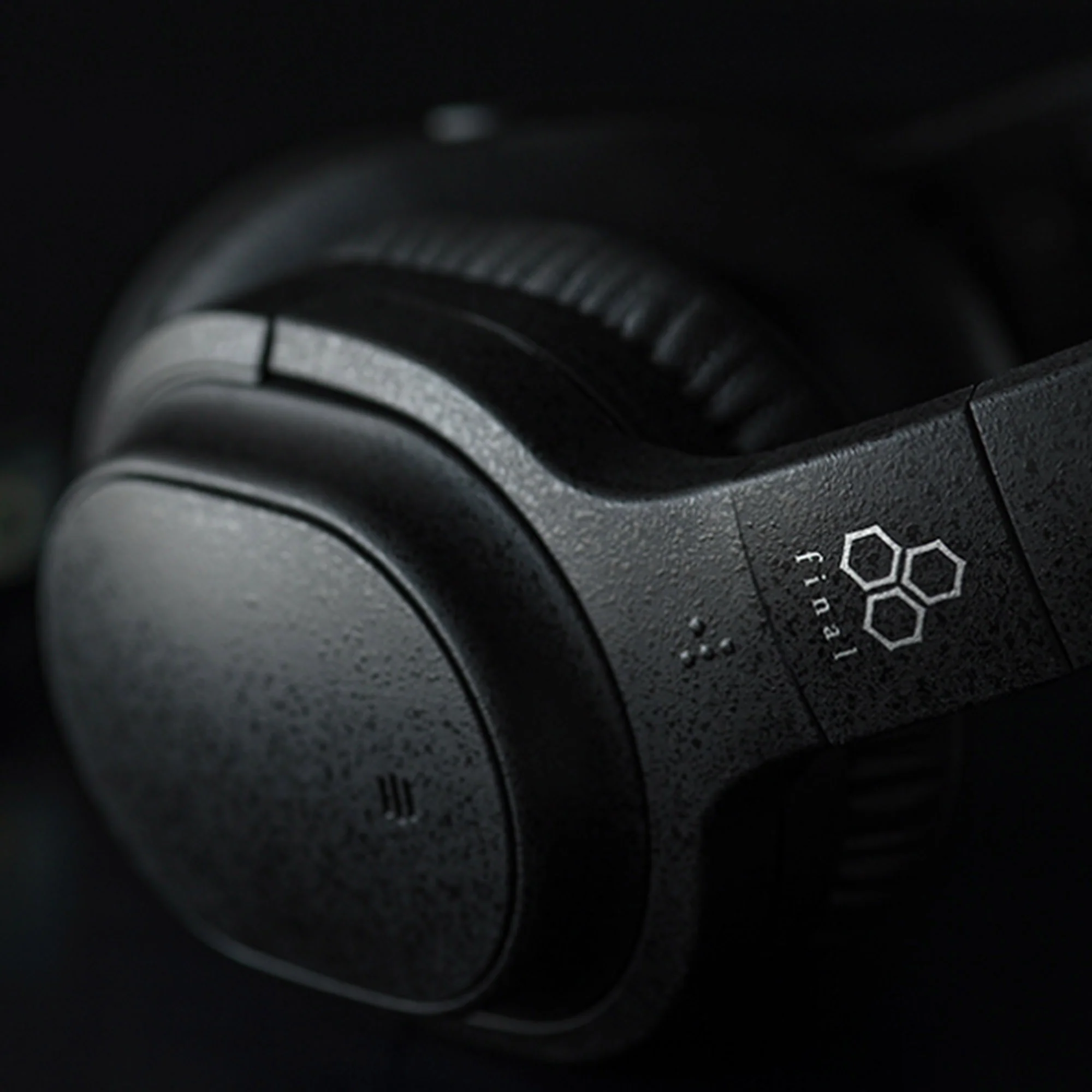 Final Audio UX3000 Wireless Noise Cancelling Headphones - GreshamTech