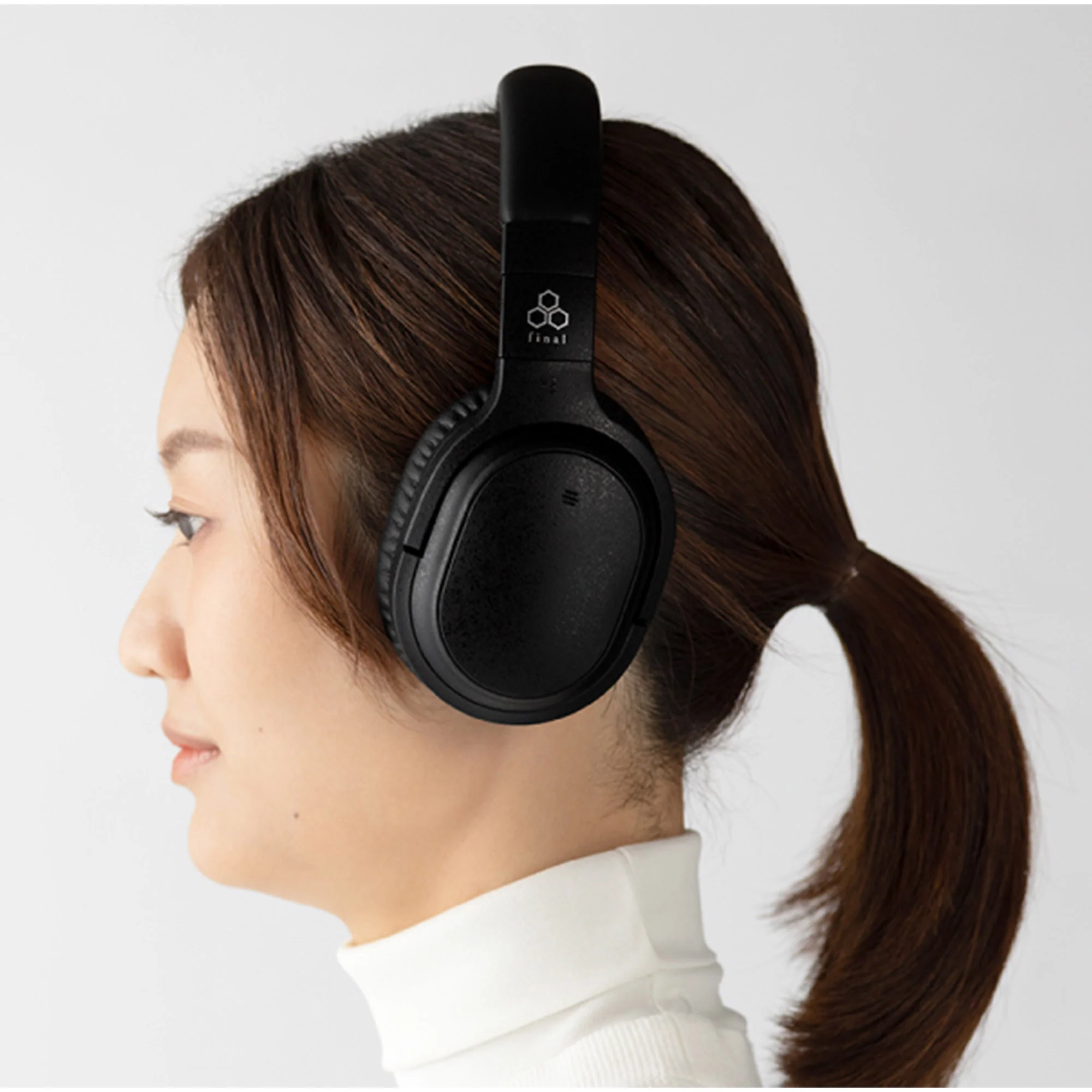 Final Audio UX3000 Wireless Noise Cancelling Headphones - GreshamTech