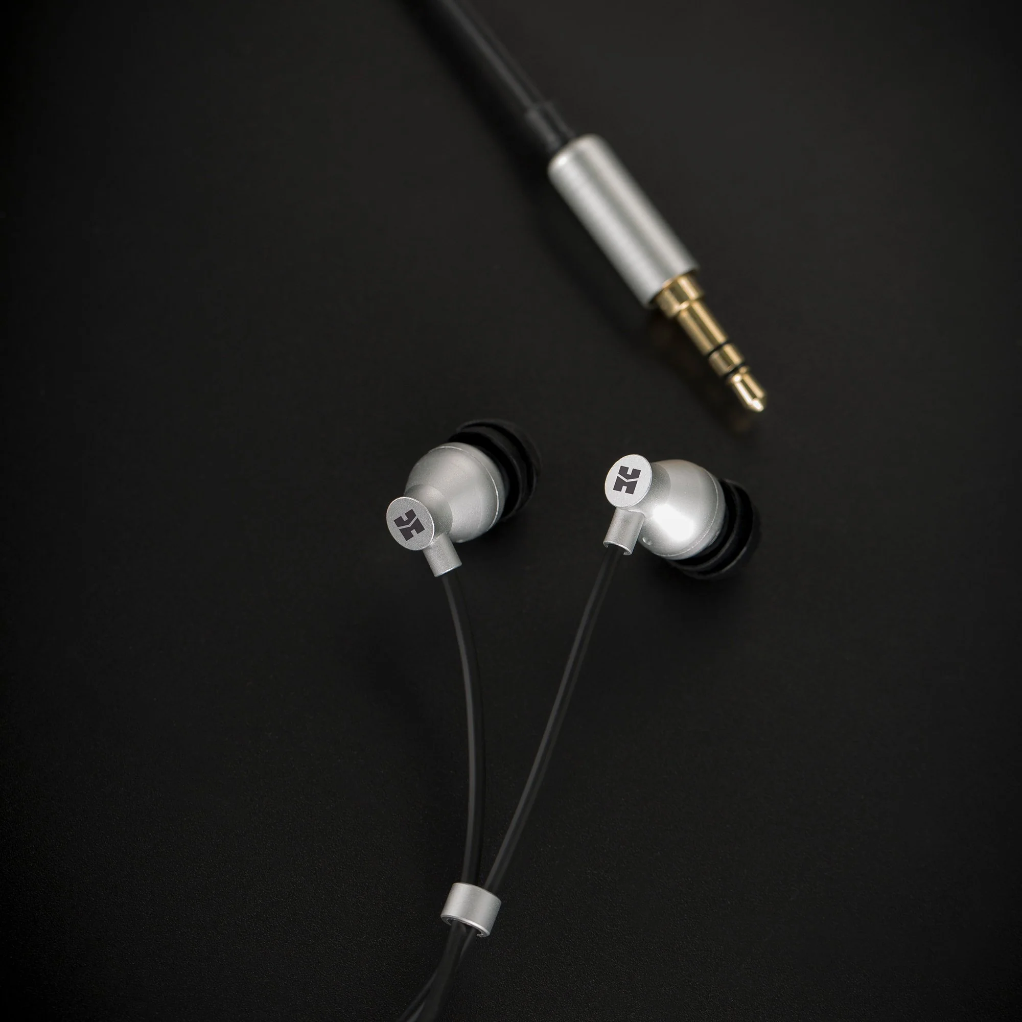 HIFIMAN RE-800 In-Ear Headphones - GreshamTech
