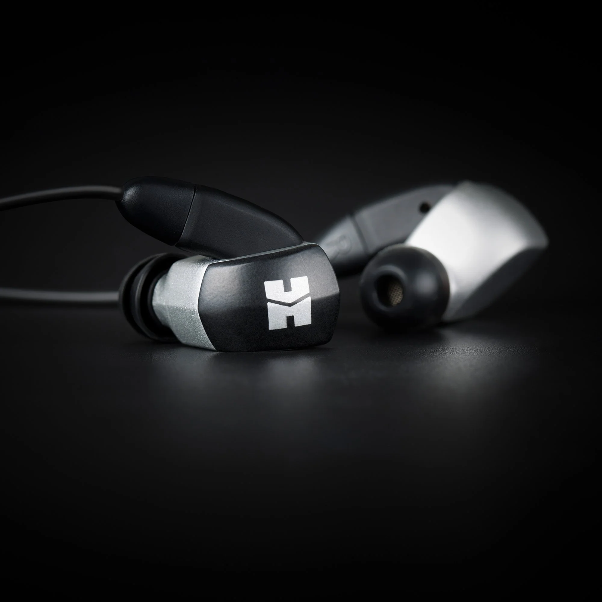 HIFIMAN RE-2000 In-Ear Headphones - GreshamTech