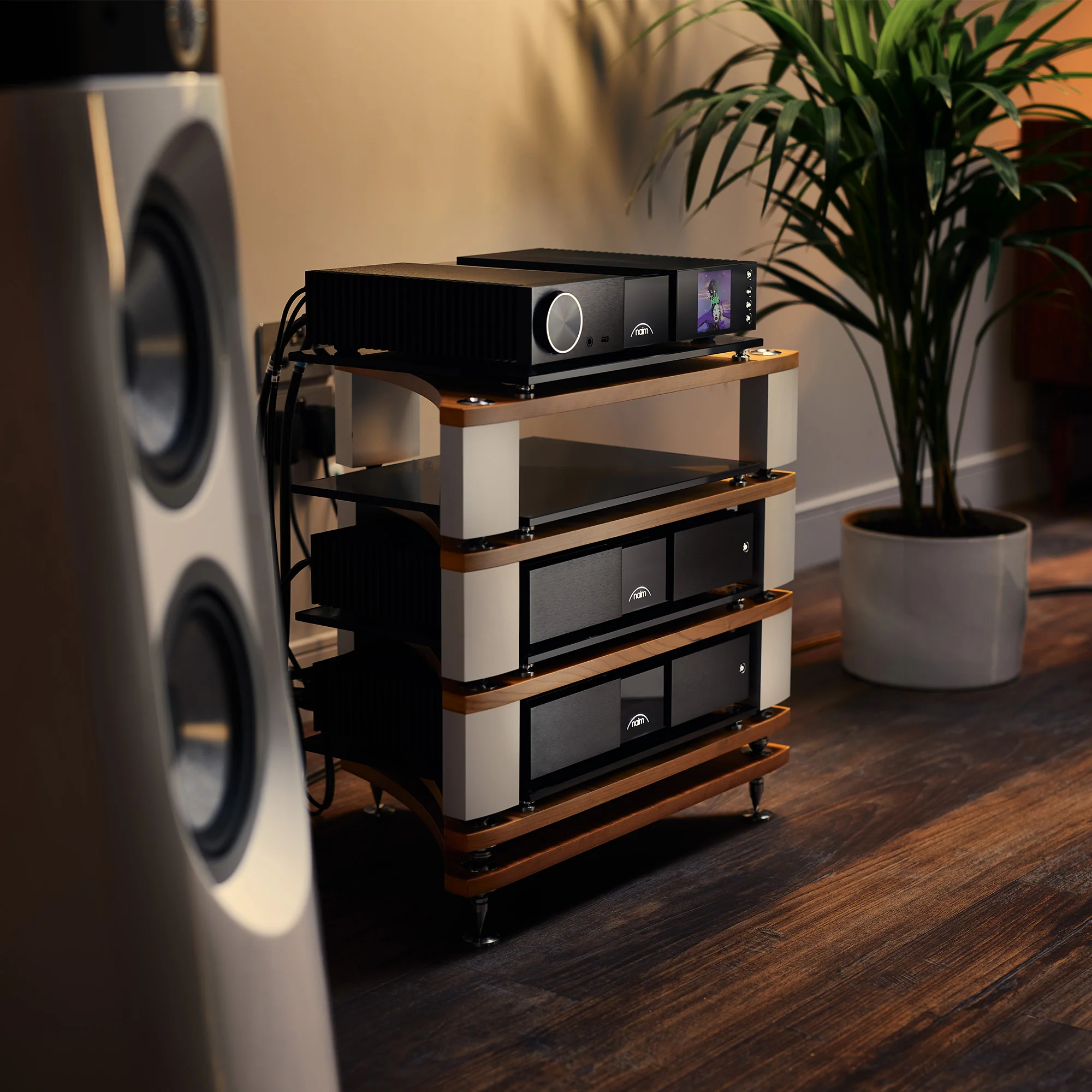 Naim NSC222 New Classic Streaming Preamplifier - GreshamTech