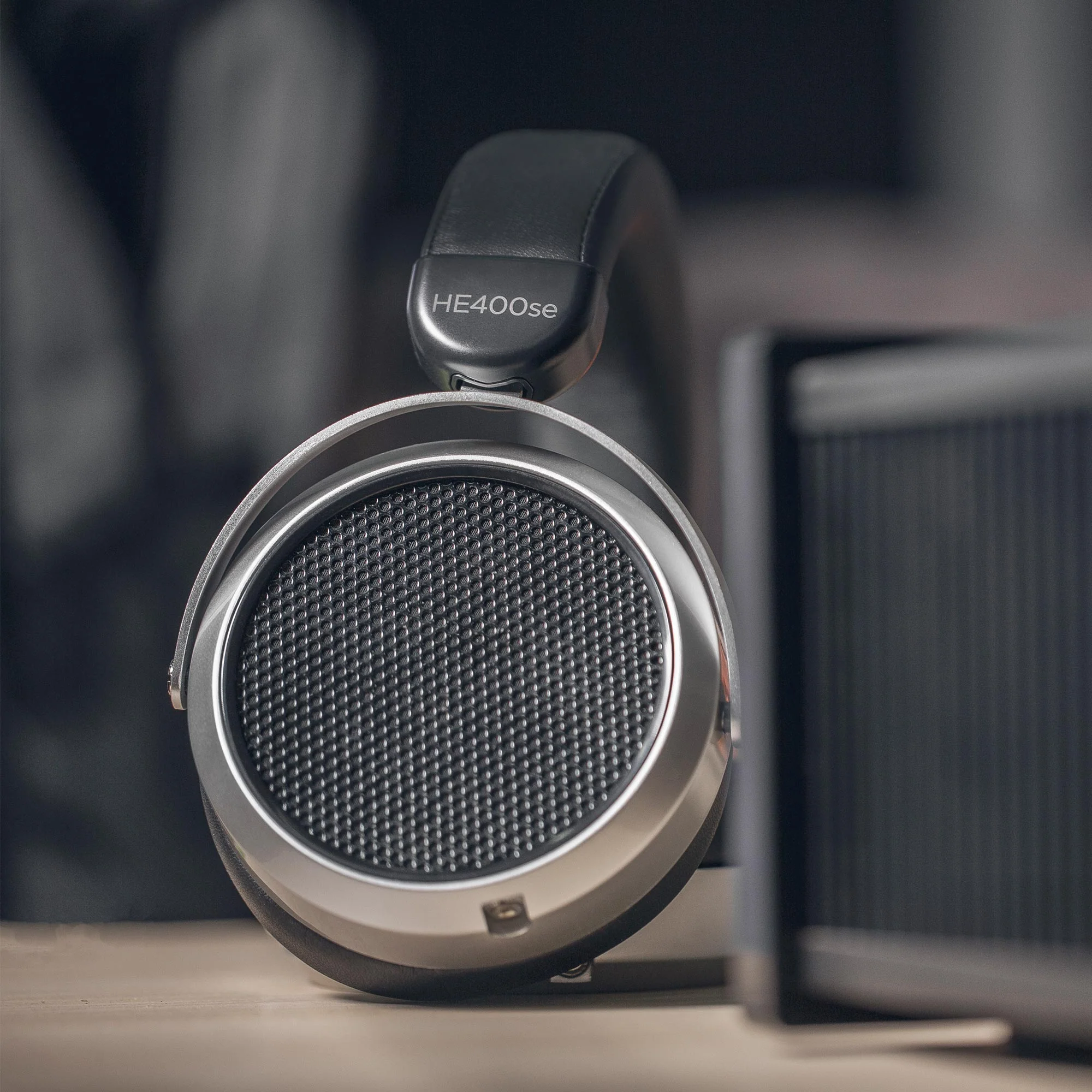 HIFIMAN HE-400SE V2 Planar Magnetic Headphones - GreshamTech