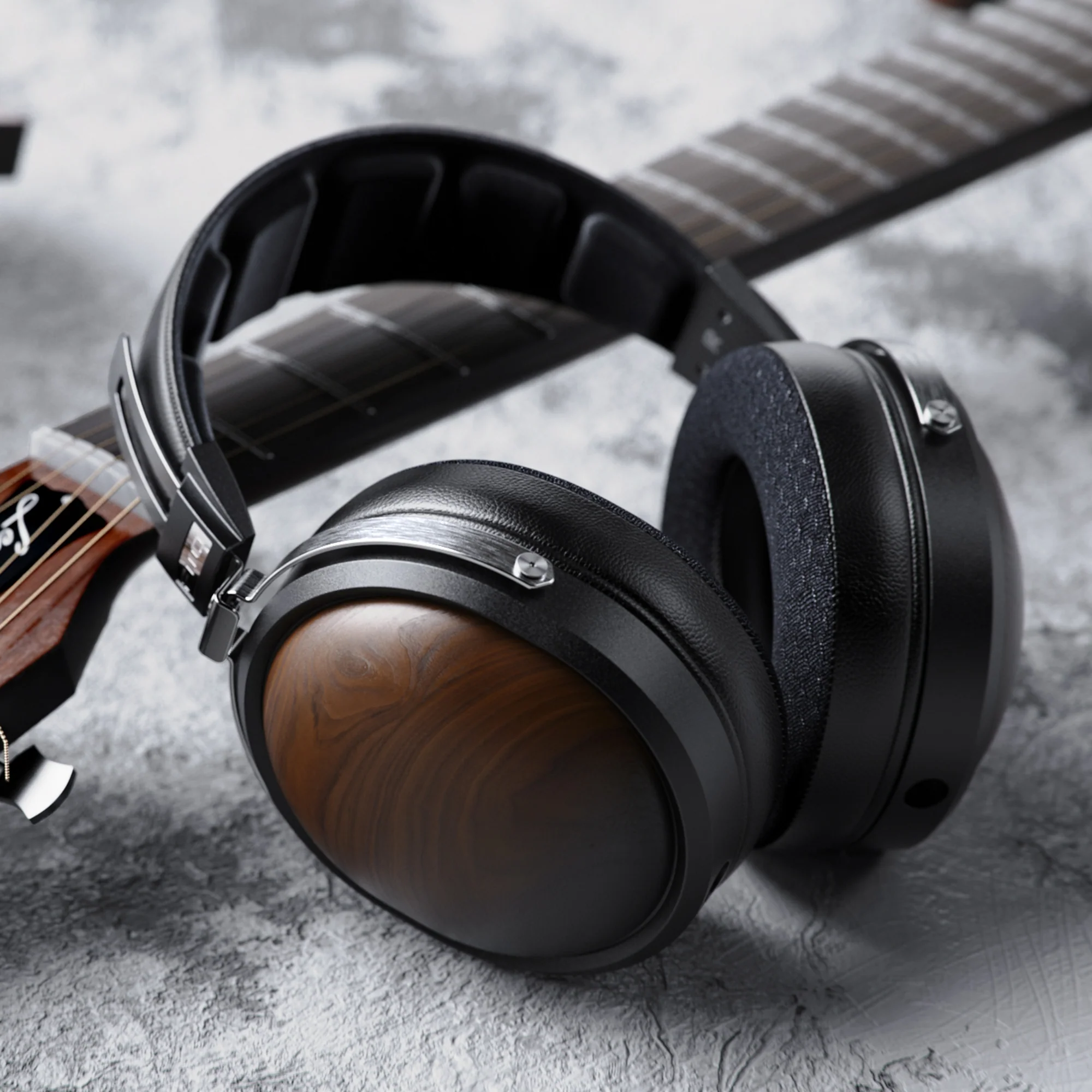 FiiO FT1 Over Ear Closed Back Headphones - GreshamTech