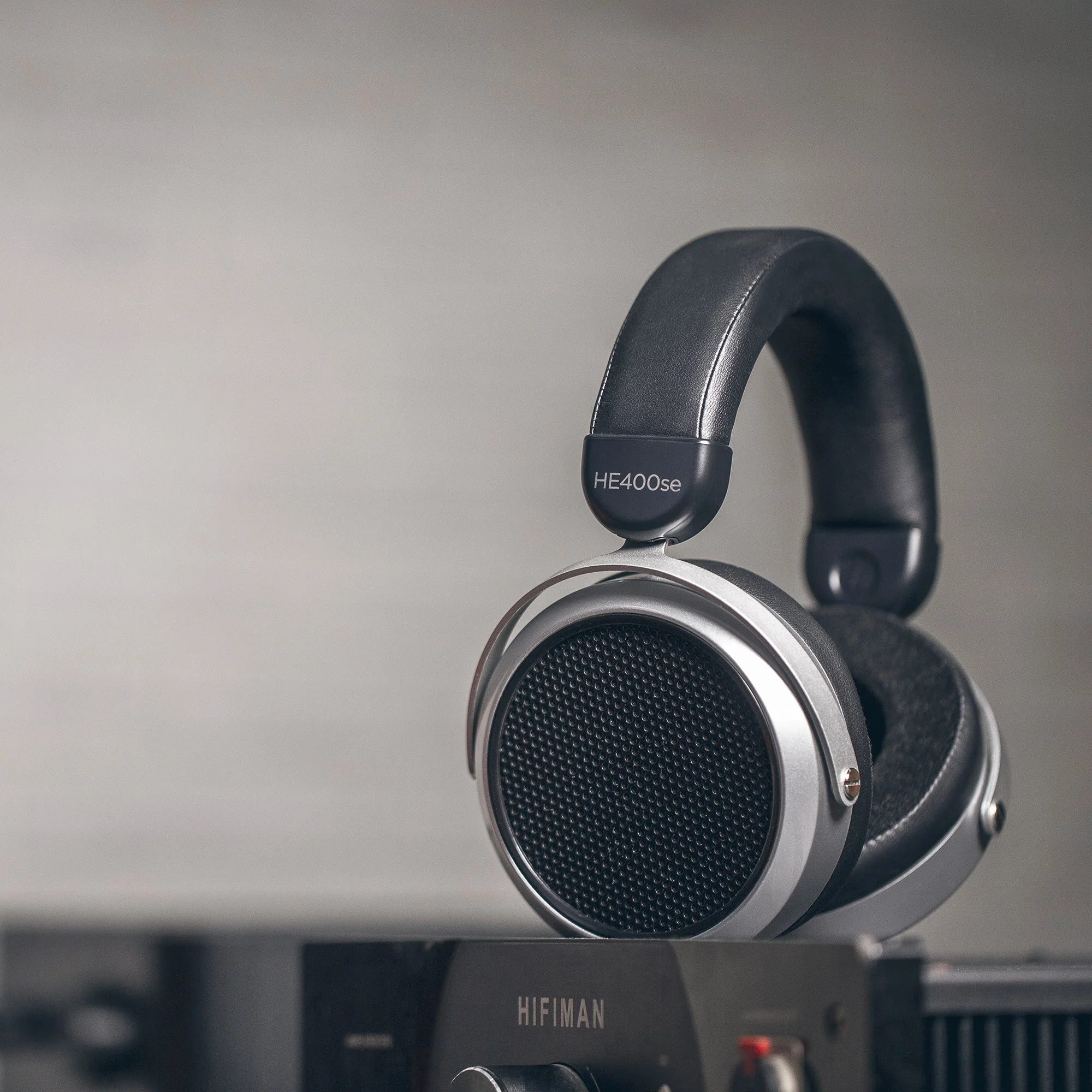 HIFIMAN HE-400SE V2 Planar Magnetic Headphones - GreshamTech