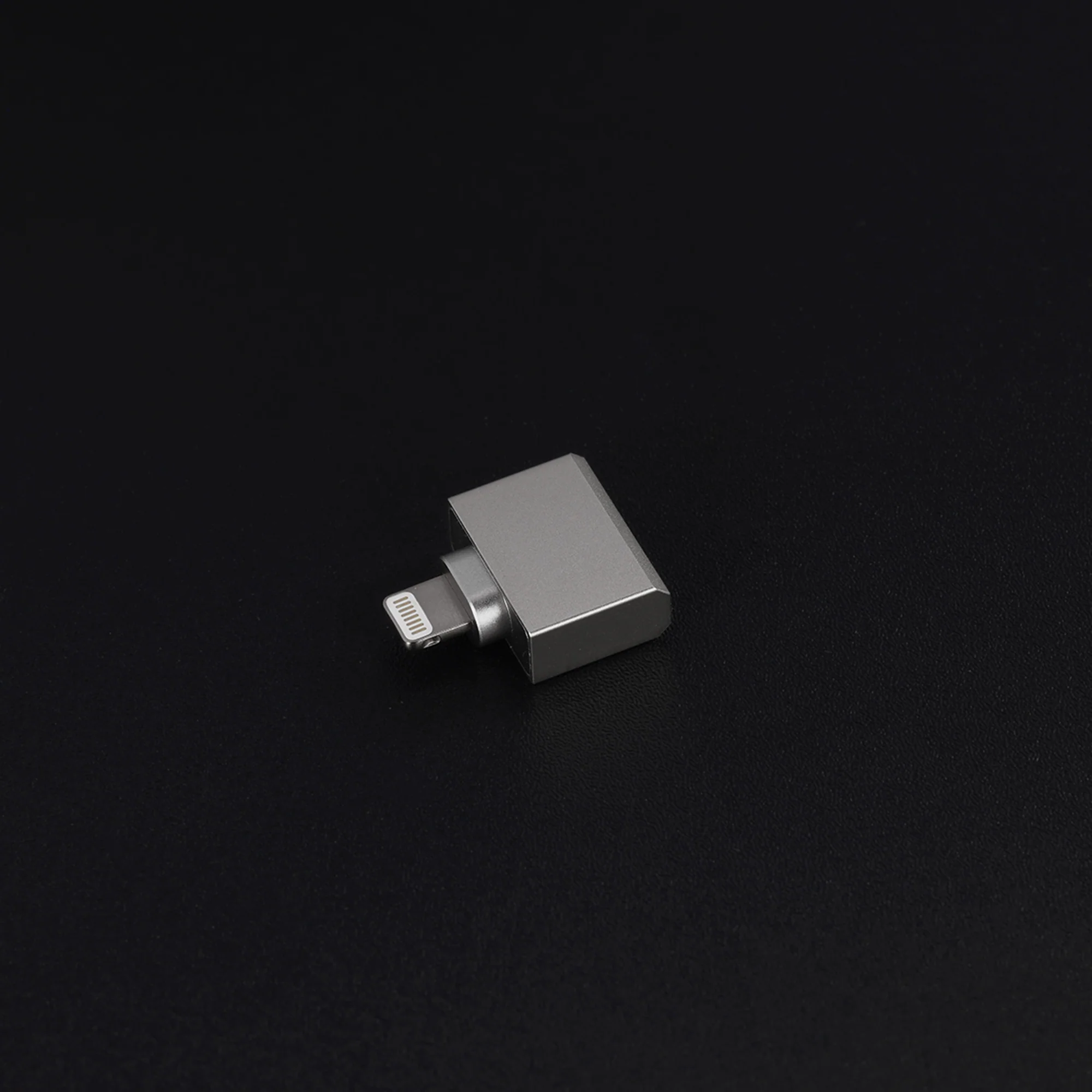 ddHiFi TC28i M2 Lightning to USB-C OTG Adapter - GreshamTech