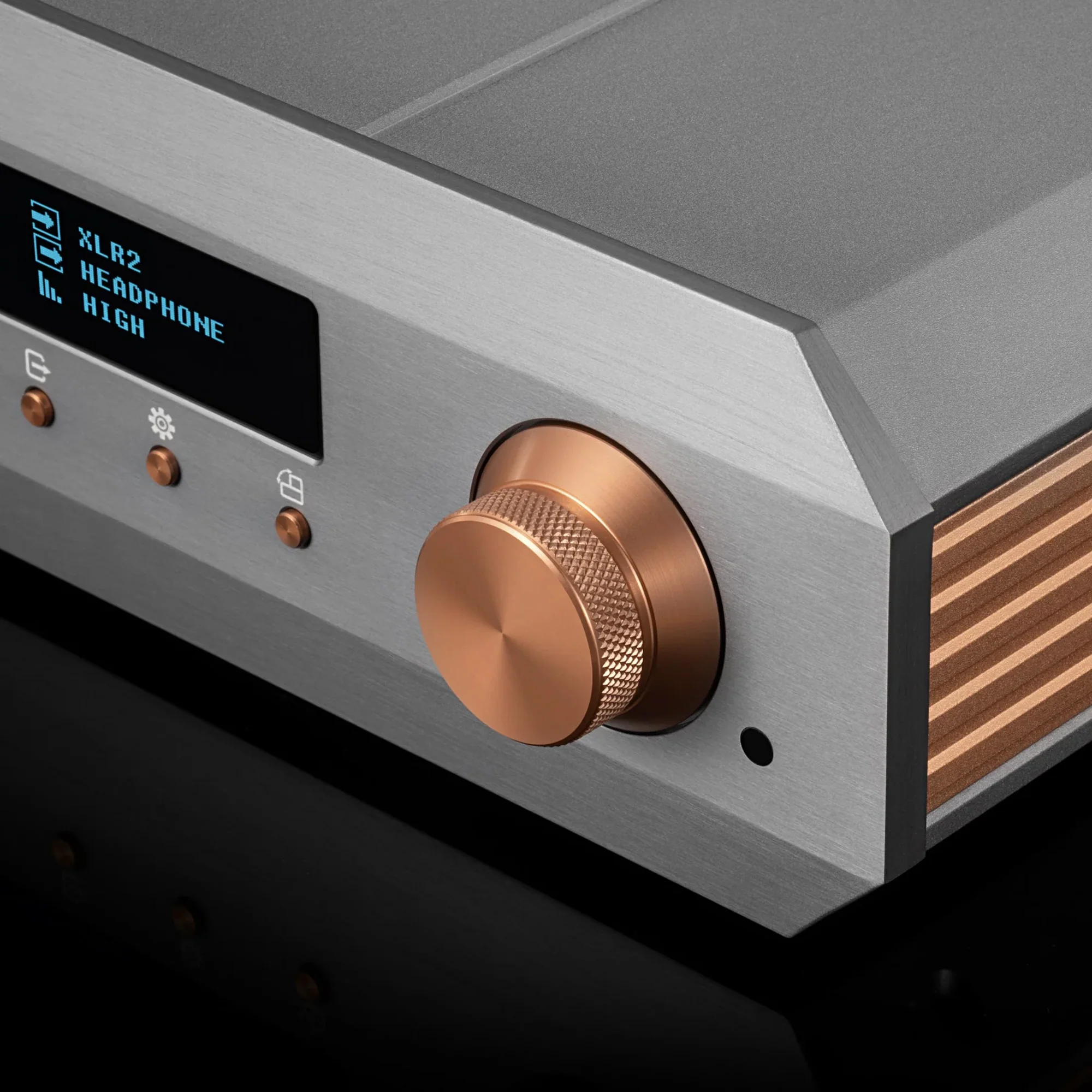 Burson Audio Soloist Voyager Headphone Amplifier - GreshamTech