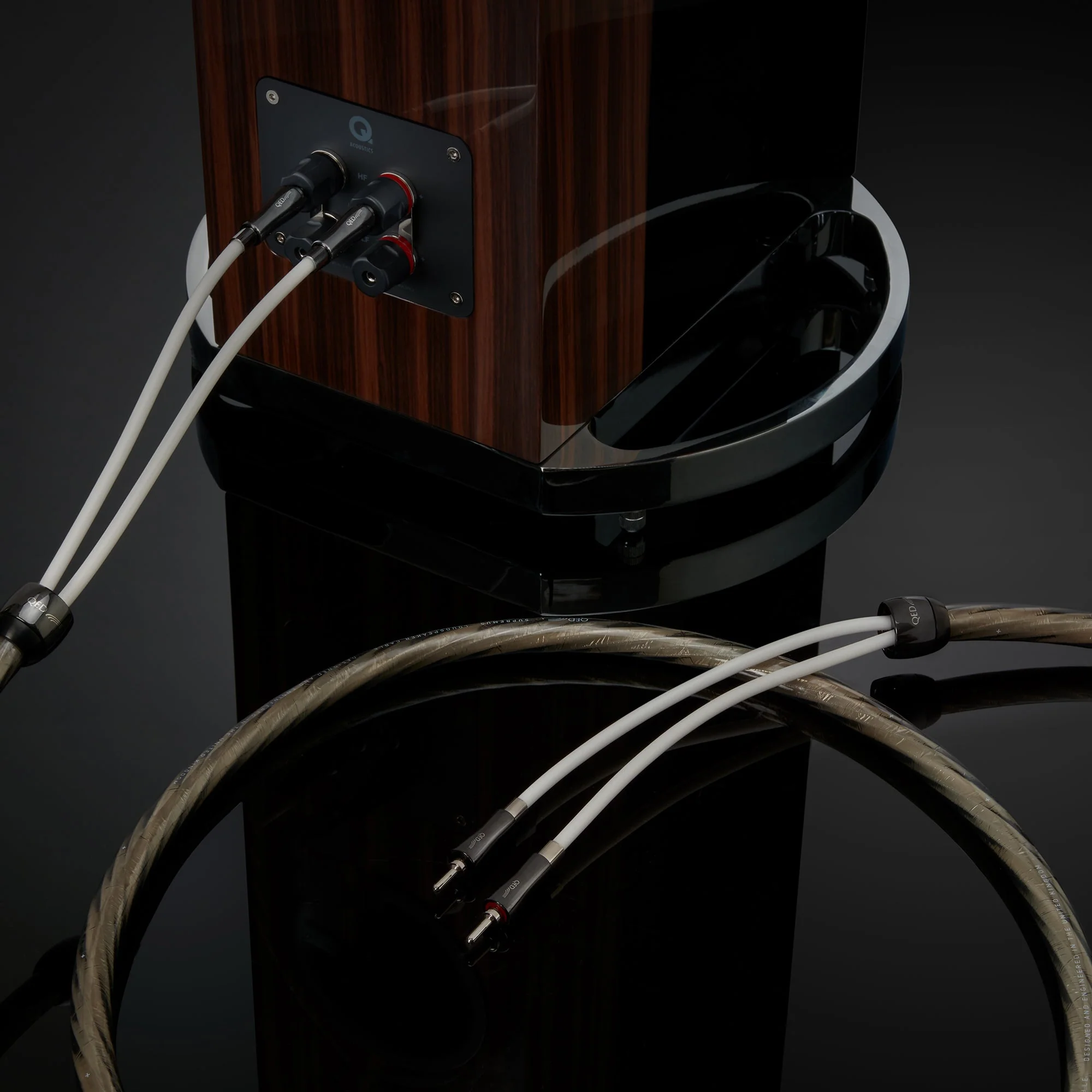 QED Supremus Zr Speaker Cable Banana Pair - GreshamTech