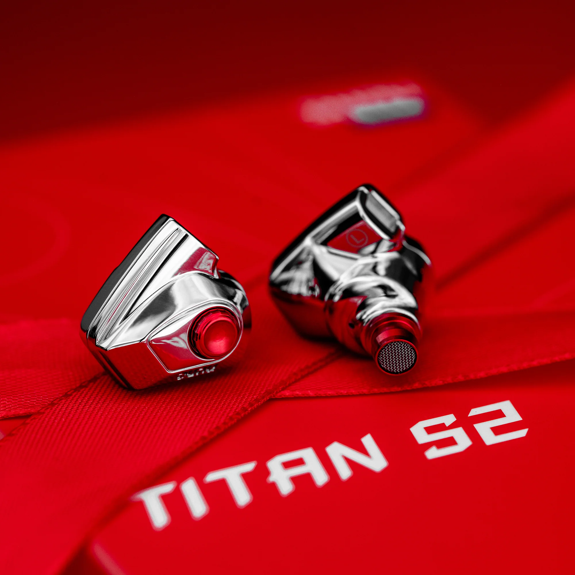 DUNU Titan S2 In-Ear Earphones - GreshamTech