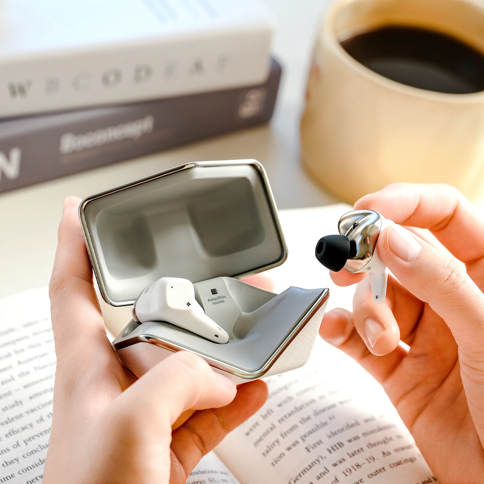 HIFIMAN Svanar Wireless Jr In-Ear Headphones - GreshamTech